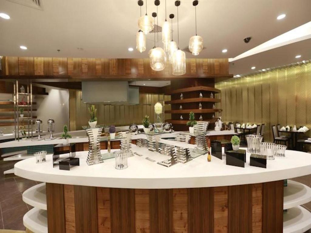 Shenyang Rayfont International Hotel Экстерьер фото