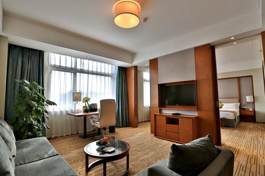 Shenyang Rayfont International Hotel Экстерьер фото