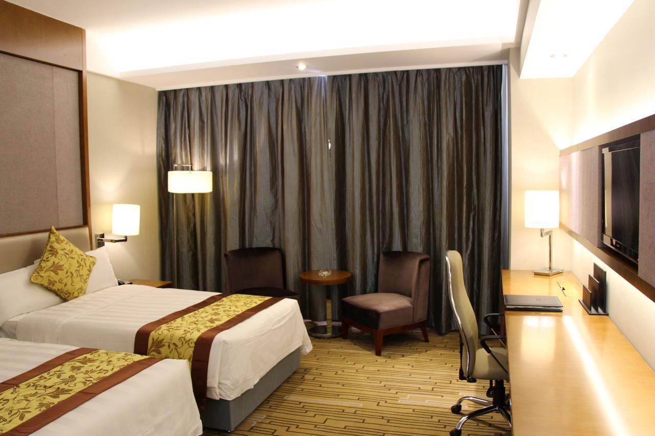 Shenyang Rayfont International Hotel Экстерьер фото