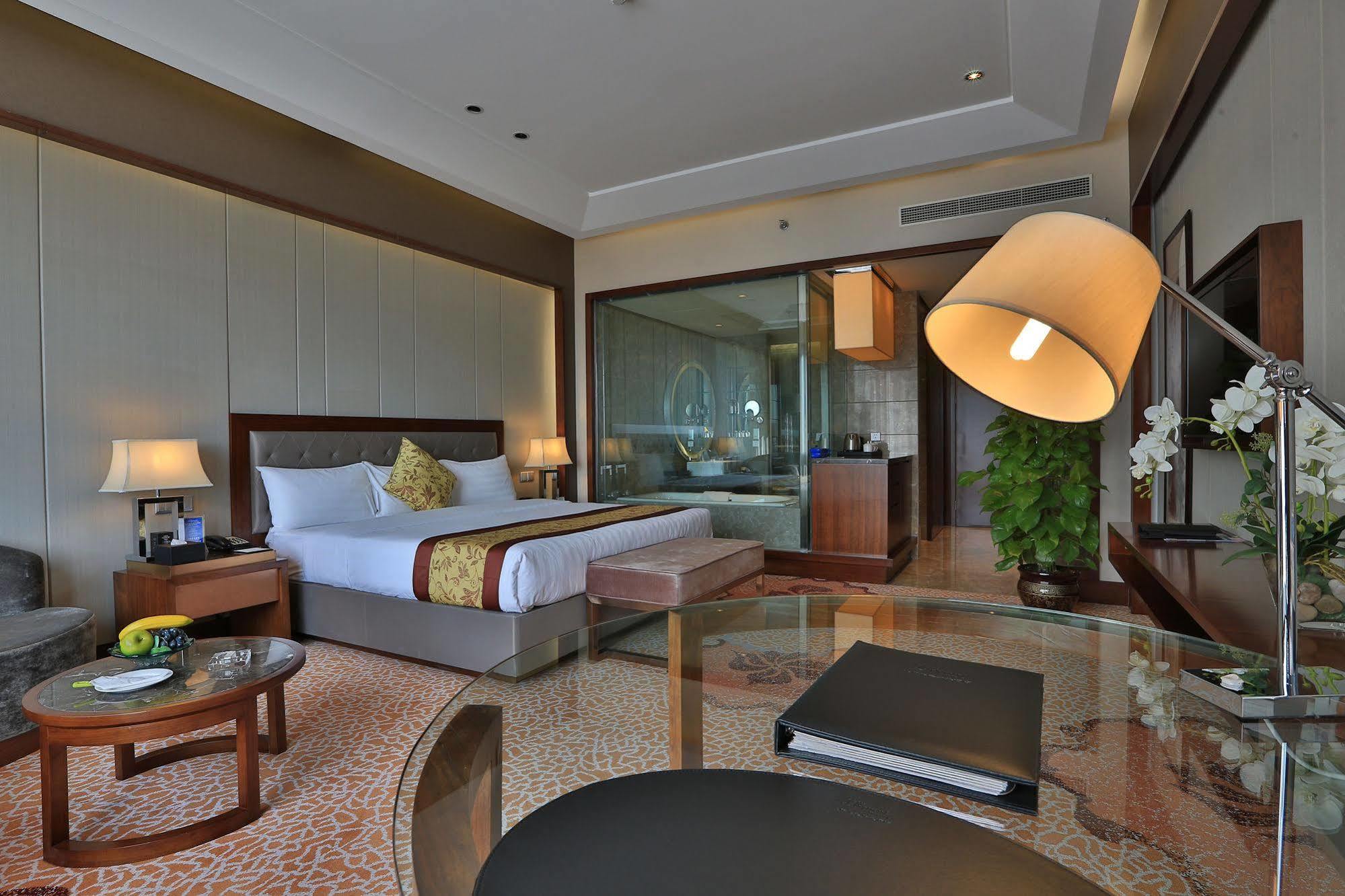 Shenyang Rayfont International Hotel Экстерьер фото