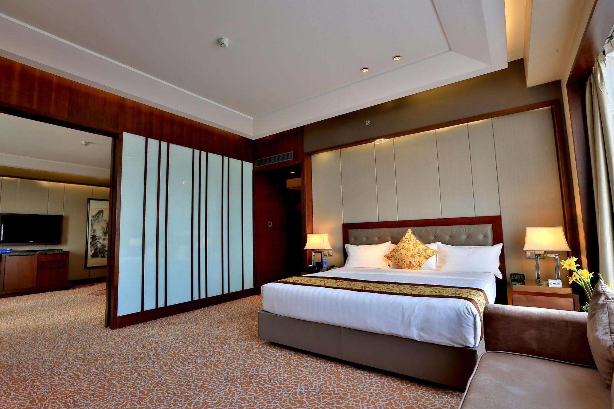Shenyang Rayfont International Hotel Экстерьер фото