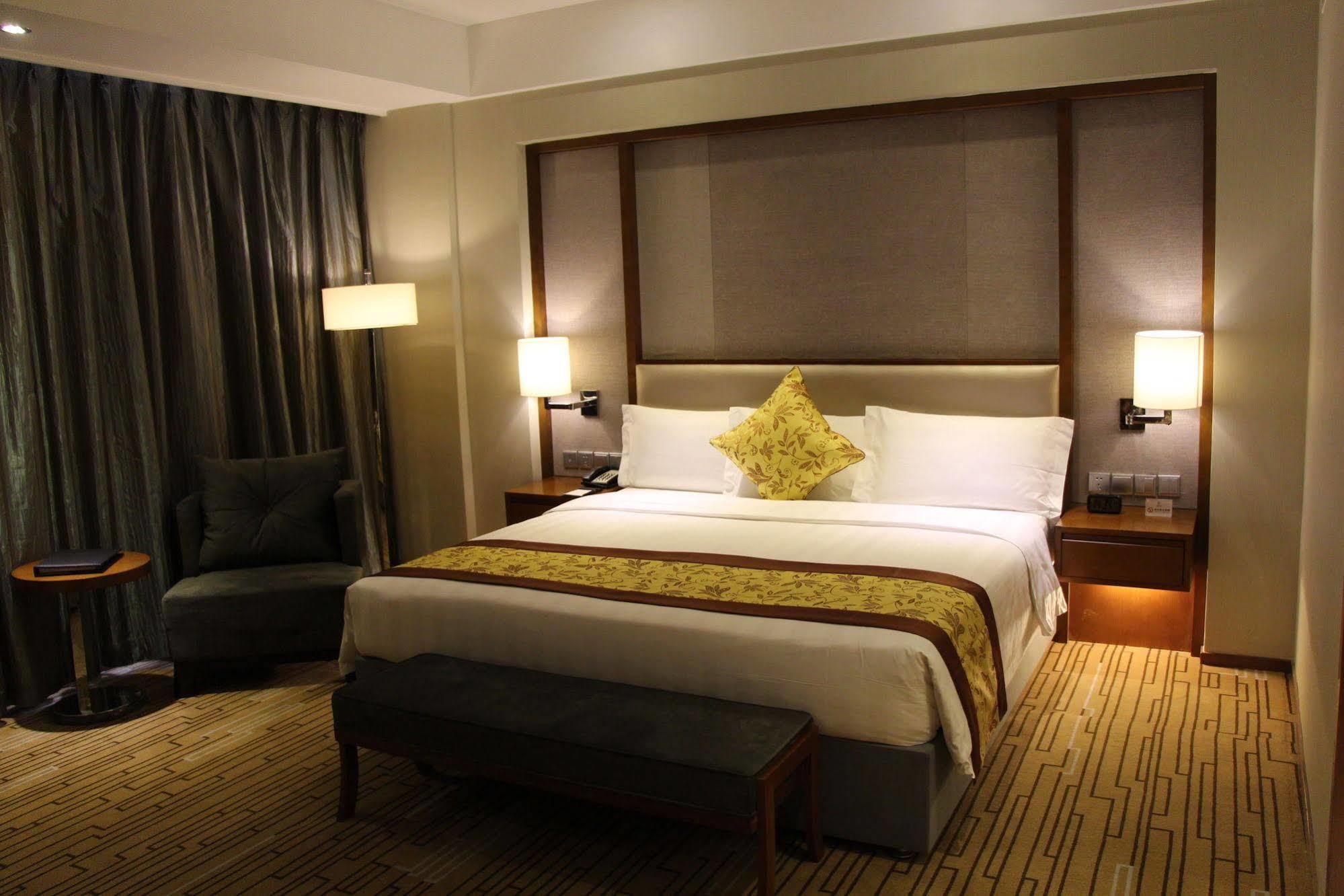 Shenyang Rayfont International Hotel Экстерьер фото