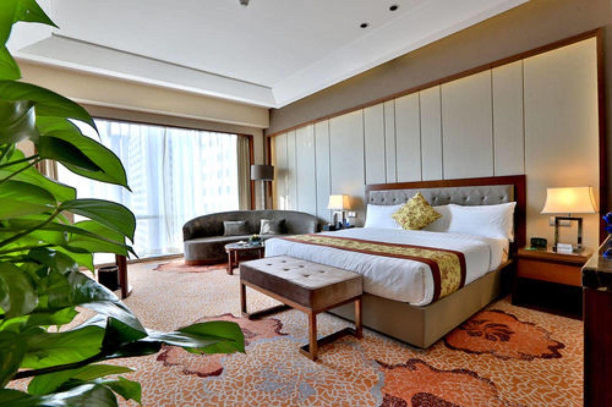 Shenyang Rayfont International Hotel Экстерьер фото